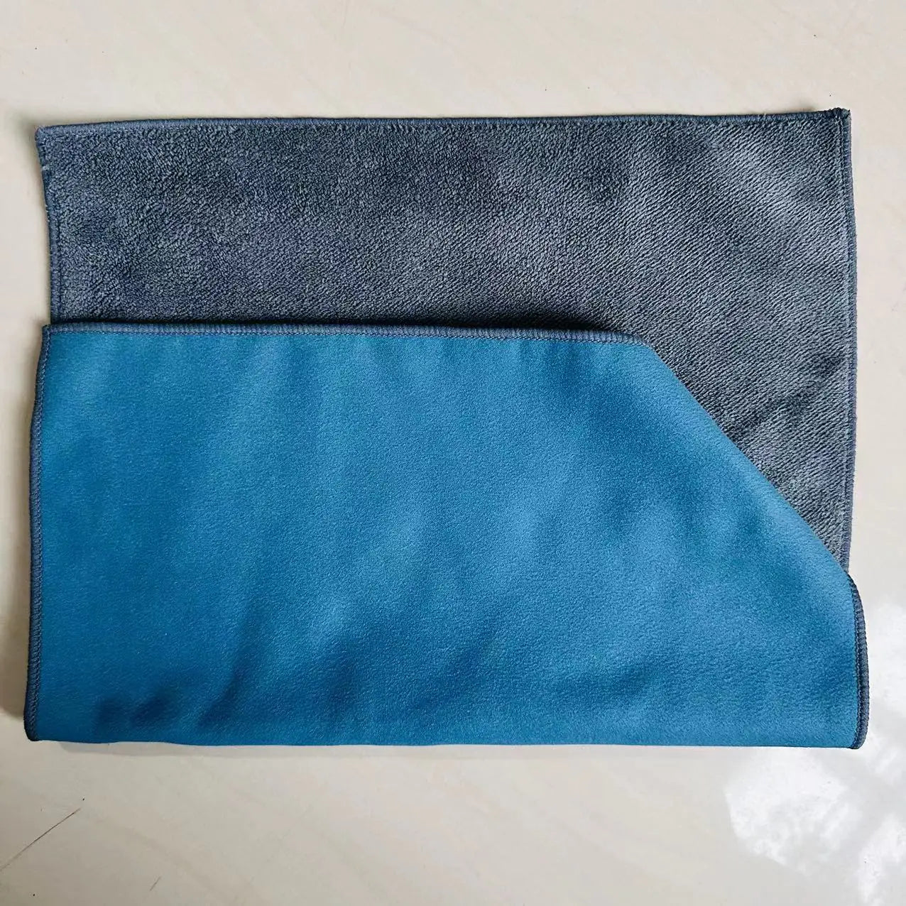 Double-Sided Coral Fleece Car Wash Towel for Cleaning